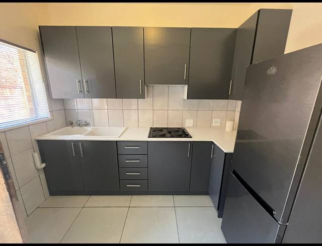439M² APARTMENT BLOCK FOR SALE IN REGENTS PARK